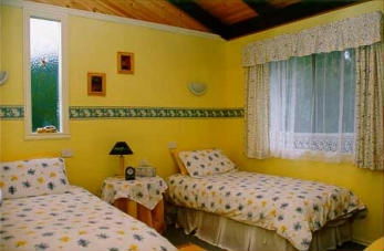 Hill N Dale Farm Cottages - Accommodation in Surfers Paradise 3