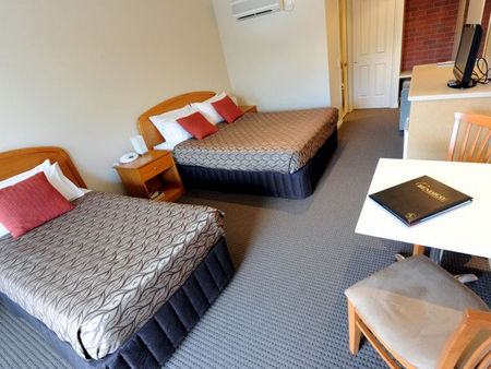Alexandra Place - Accommodation in Surfers Paradise 1
