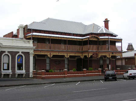 The Queenscliff Inn - Accommodation in Surfers Paradise 0