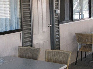 Surf Motel - Accommodation in Surfers Paradise 1