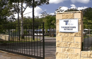 Timbertown Retreat - Accommodation in Surfers Paradise
