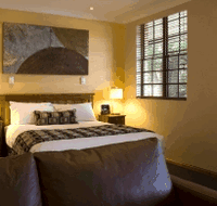 In Town Motor Inn - Accommodation in Surfers Paradise