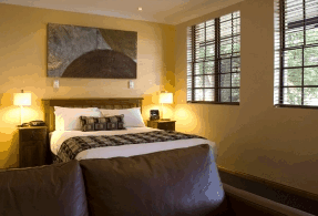 In Town Motor Inn - Accommodation in Surfers Paradise 0