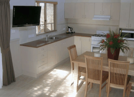 Lakesea Caravan Park - Accommodation in Surfers Paradise