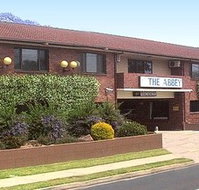 Abbey Motor Inn - Accommodation in Surfers Paradise