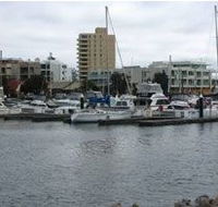 Glenelg Lake Holiday Apartment Accommodation - Accommodation in Surfers Paradise