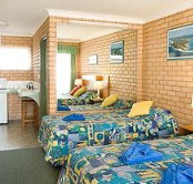 Bay Motel - Accommodation in Surfers Paradise