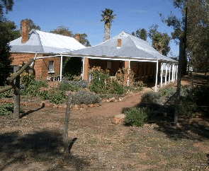 Avondale Discovery Farm - Accommodation in Surfers Paradise