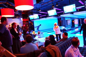 Strike Bowling Bar - Bayside - Accommodation in Surfers Paradise 2