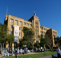 Museum of Contemporary Art - Accommodation in Surfers Paradise