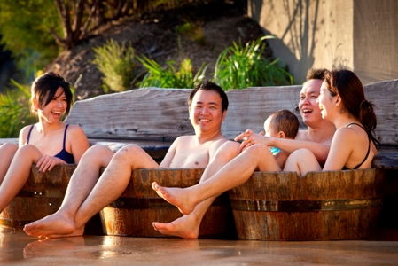 Peninsula Hot Springs - Accommodation in Surfers Paradise 3