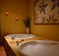 Maya Spa - Accommodation in Surfers Paradise