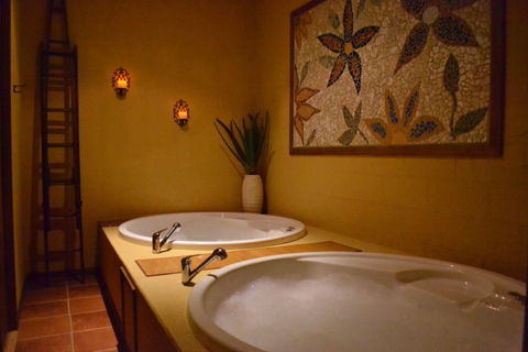 Maya Spa - Accommodation in Surfers Paradise 0
