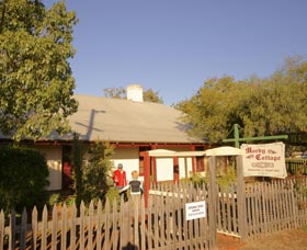 Morby Cottage - Accommodation in Surfers Paradise 0