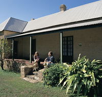 Cliff Grange - Accommodation in Surfers Paradise