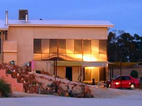 Mt Surmon Wines - Scarlattis Gallery - Accommodation in Surfers Paradise 0