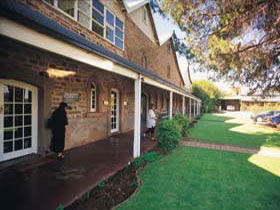 Annies Lane - Accommodation in Surfers Paradise 0