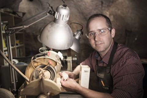 Unique Opal And Diamond Mine  - The Underground Opal Mine - Accommodation in Surfers Paradise 5