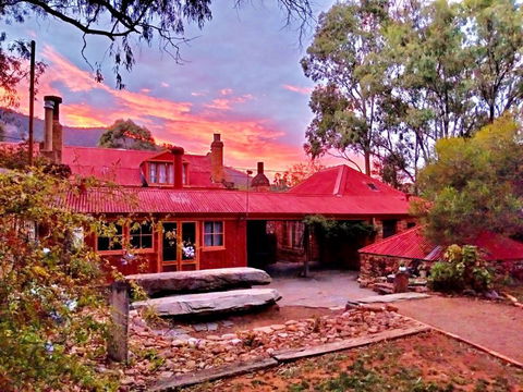Bluey Blundstones Heritage Accommodation - Accommodation in Surfers Paradise 1