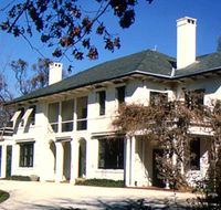 Prime Minister's Lodge - Accommodation in Surfers Paradise