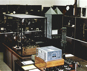 UQ Physics Museum - Accommodation in Surfers Paradise