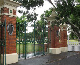 Yeronga Memorial Park - Accommodation in Surfers Paradise 0