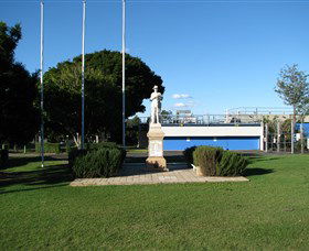 Oxley War Memorial - Accommodation in Surfers Paradise 0
