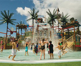 Wet 'n' Wild Water World - Accommodation in Surfers Paradise 0