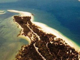 Inskip Peninsula Recreation Area - Accommodation in Surfers Paradise 0