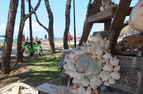 Coolangatta Beachfront Markets - Accommodation in Surfers Paradise 3