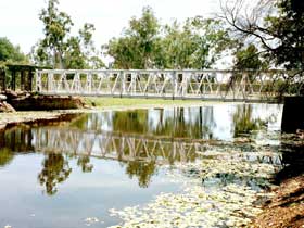 Hoods Lagoon - Accommodation in Surfers Paradise 0