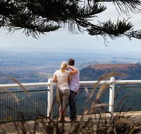 Picnic Point Lookout And Parkland - Accommodation in Surfers Paradise