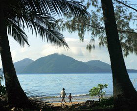 Family Islands National Park - Accommodation in Surfers Paradise 0