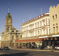 Accent Framing / Gallery on Sturt - Accommodation in Surfers Paradise