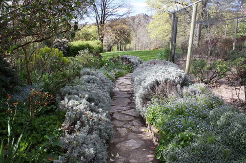 Markdale - Edna Walling Garden - Accommodation in Surfers Paradise 1