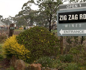 Zig Zag Rd Winery - Accommodation in Surfers Paradise 3