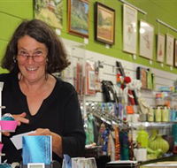 Artists on Parade Art Gallery - Accommodation in Surfers Paradise