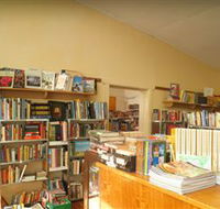 Corryong Browsers Bookshop - Accommodation in Surfers Paradise