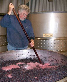 Mundoonen Winery - Accommodation in Surfers Paradise 0