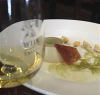 Poachers Pantry and Wily Trout Vineyard - Accommodation in Surfers Paradise
