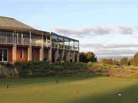 Glenelg Golf Club And Pinehill Bistro - Accommodation in Surfers Paradise 2