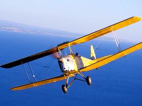 Adelaide Biplanes - Accommodation in Surfers Paradise 2