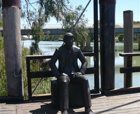Wentworth Wharf - Accommodation in Surfers Paradise 1