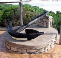 Geltwood Anchor Memorial - Accommodation in Surfers Paradise