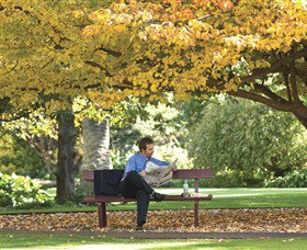 Albury Botanic Gardens - Accommodation in Surfers Paradise 2