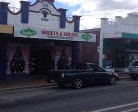 Taylors Sweets And Treats - Accommodation in Surfers Paradise 0