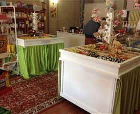 Taylors Sweets And Treats - Accommodation in Surfers Paradise 5