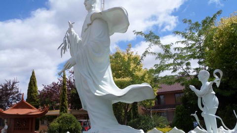 Sakyamuni Buddhist Centre/Van Hanh Monastery - Accommodation in Surfers Paradise 3