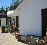 The Brown Shutter - Accommodation in Surfers Paradise