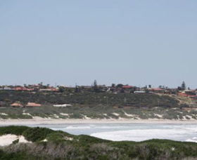 Back Beach - Geraldton - Accommodation in Surfers Paradise 1